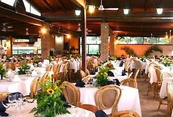 Marina Del Marchese Hotel