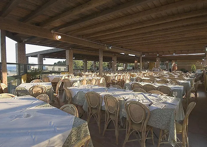 Marina Del Marchese Курортный комплекс 4*