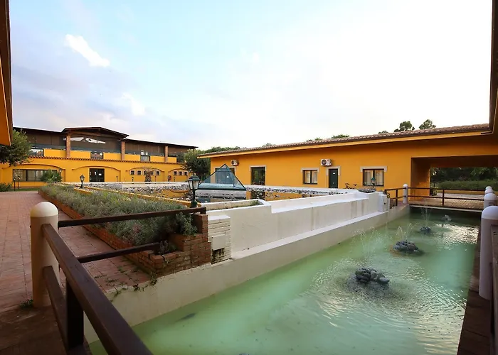 Marina Del Marchese 4*