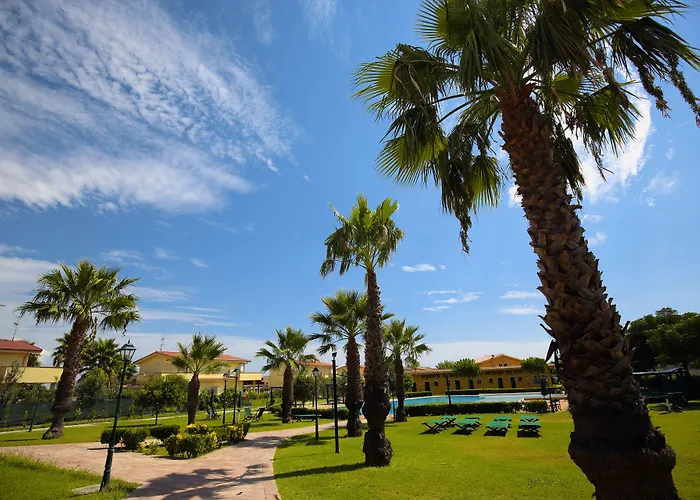 Marina Del Marchese Курортный комплекс 4*