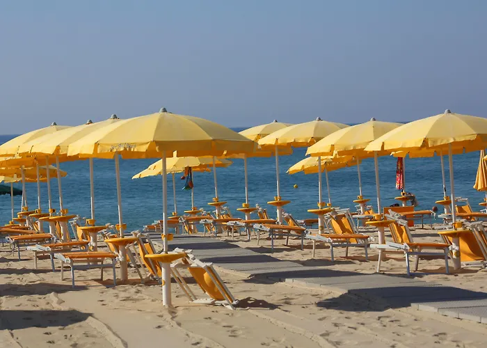 Marina Del Marchese 4* Ботричелло