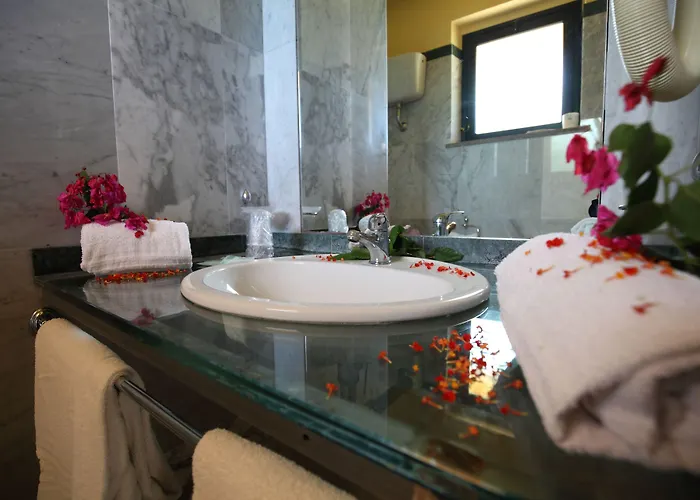 Курортный комплекс Marina Del Marchese