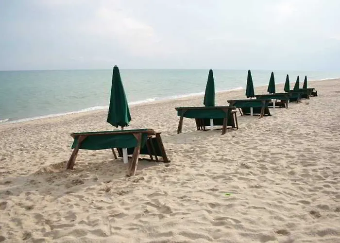 Курортный комплекс Marina Del Marchese 4*