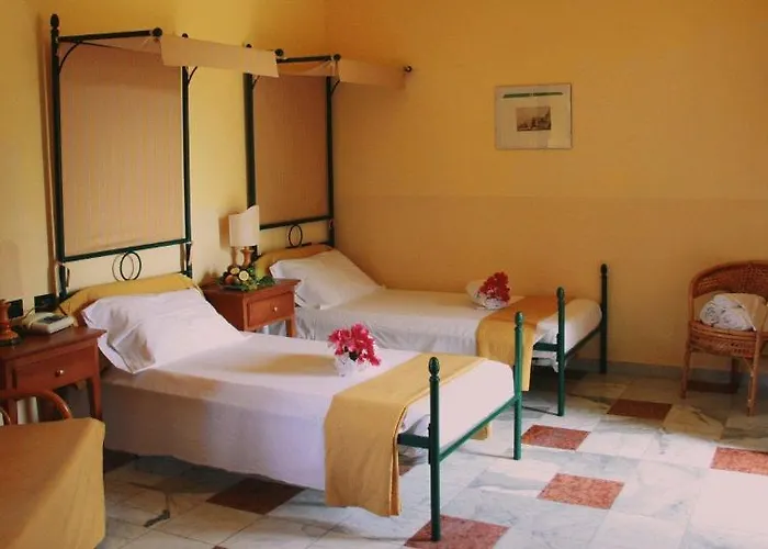 Marina Del Marchese Ботричелло