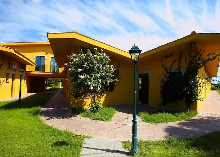 Marina Del Marchese Курортный комплекс Ботричелло