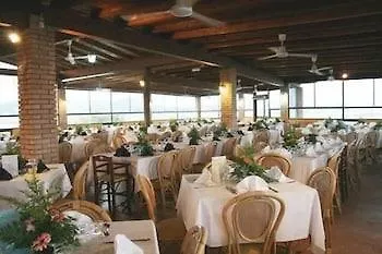 Marina Del Marchese Botricello