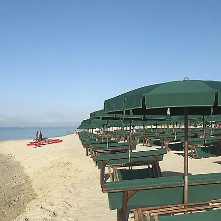 Üdülőközpont Marina Del Marchese
