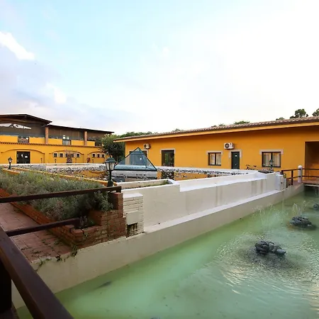 Marina Del Marchese 4*