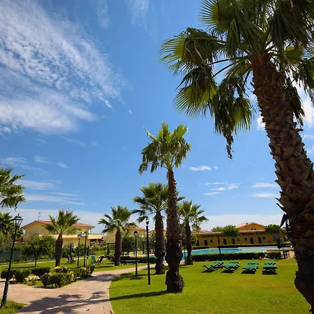 Marina Del Marchese Üdülőközpont 4*