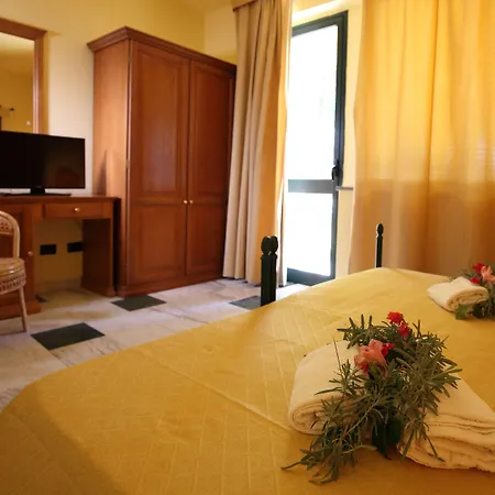 Ośrodek wypoczynkowy Marina Del Marchese 4*