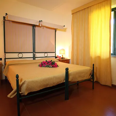 Marina Del Marchese Üdülőközpont Botricello