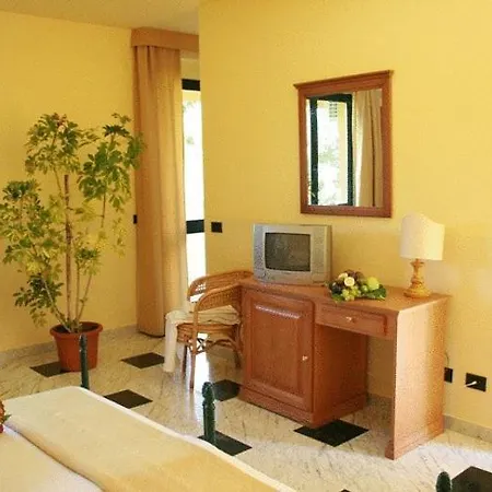 Marina Del Marchese 4* Botricello