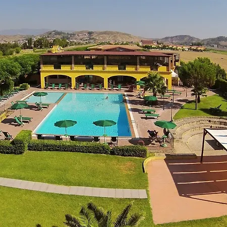 Marina Del Marchese Botricello